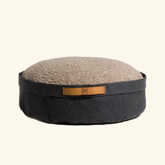 IRVING Black Dog Cushion